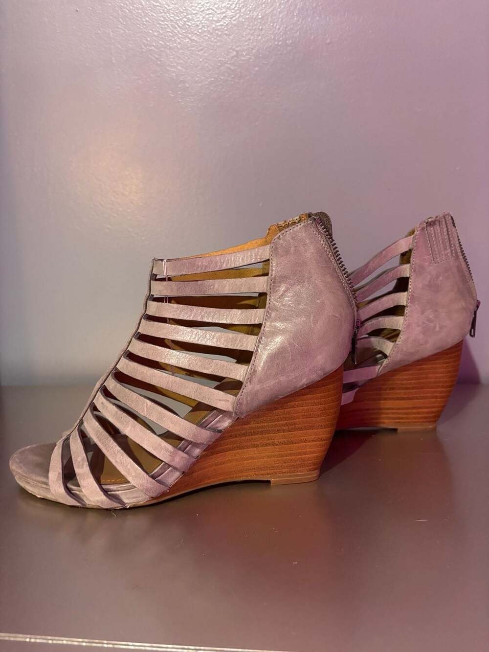 Johnston & Murphy Grey Suede Strappy Wedge Sandals Sz 8
